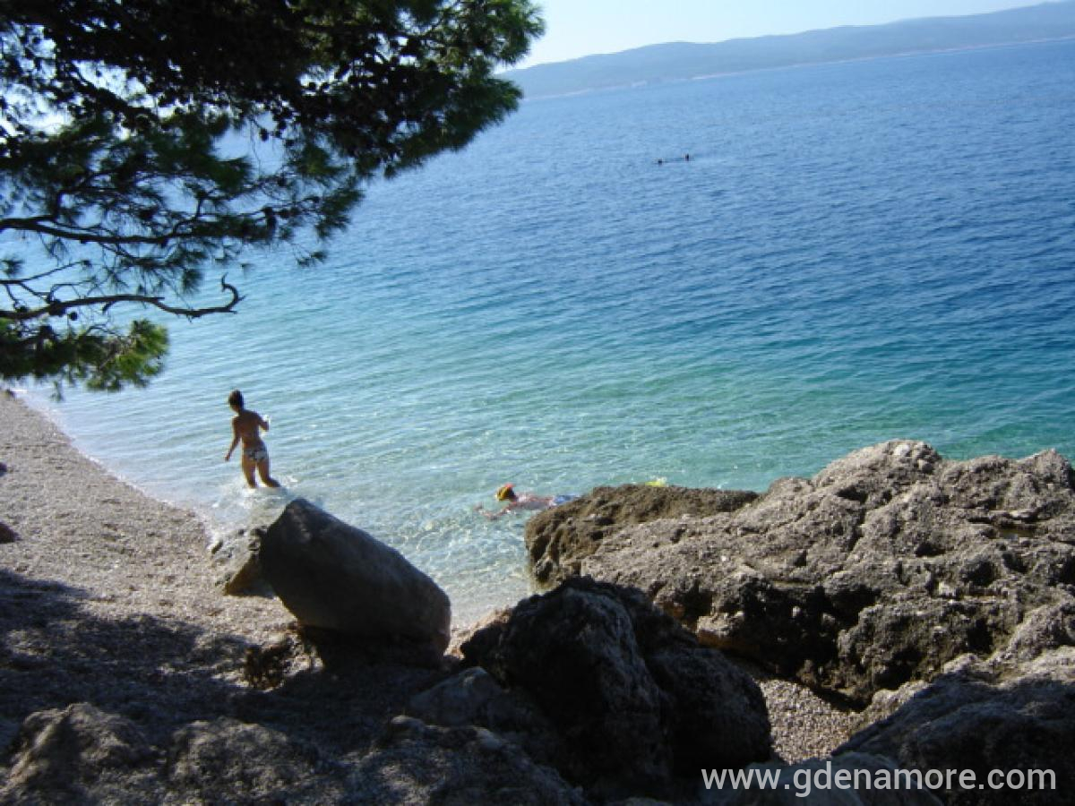 Apartmani Ursić, privatni smeštaj u mestu Brela, Hrvatska - Plaža - dobraaa