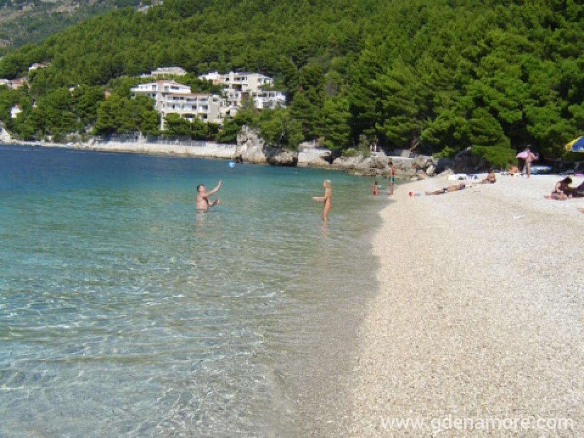 Apartmani Ursić, privatni smeštaj u mestu Brela, Hrvatska - Plaža - ima i boljih